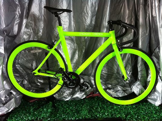 Χρώμα 700C Πράσινο μονό ταχύτητα Fixie Gear Bike με Neon Nights Λάμψη λάμψη στο σκοτάδι