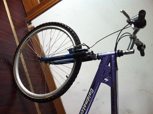 Χωρίς νήμα Αλουμίνιο Στέλεχος 26 &quot;Αντρίνων Shimano 21S MTB Mountain Bike με εμπρόσθια ανάρτηση