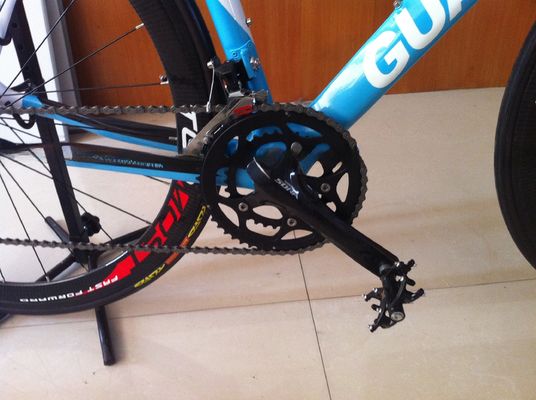 Καρβονικό ίνες 700C πλαίσιο Shimano SORA-5700 18Speed Ομάδα 6KG αγωνιστική οδική ταχύτητα ποδήλατο