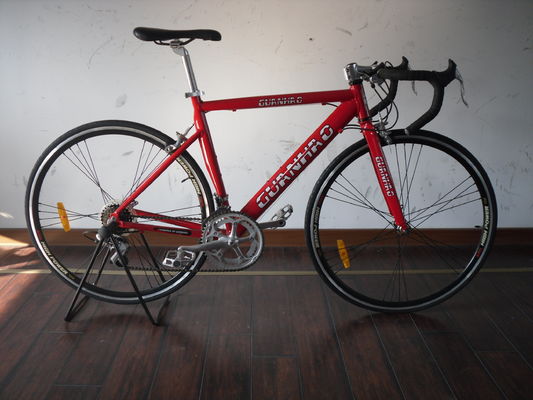 Στάμ χωρίς νήμα 700c CE Shimano 21S Αλουμινίου Φρέμα Ταϊβάν Μέρη Οδικά ποδήλατα για άνδρες