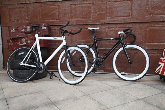 Μονό ταχύτητα ποδήλατο 700c Fixie Bike με αλυσίδα KMC και συνολικό βάρος 13kg