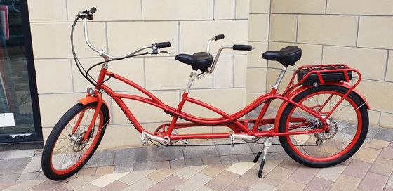 Μέγιστη ταχύτητα 30-50Km/h 500W 26&quot;*2.3 LCD Display Tandem Electric Bike για δύο άτομα