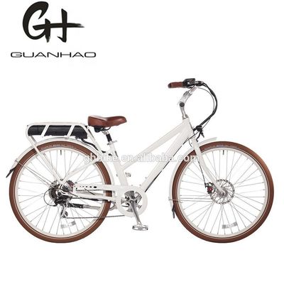 Κατασκευασμένο 28 ιντσών City Ebike στυλ ηλεκτρικό ποδήλατο με μπαταρία αλουμινίου